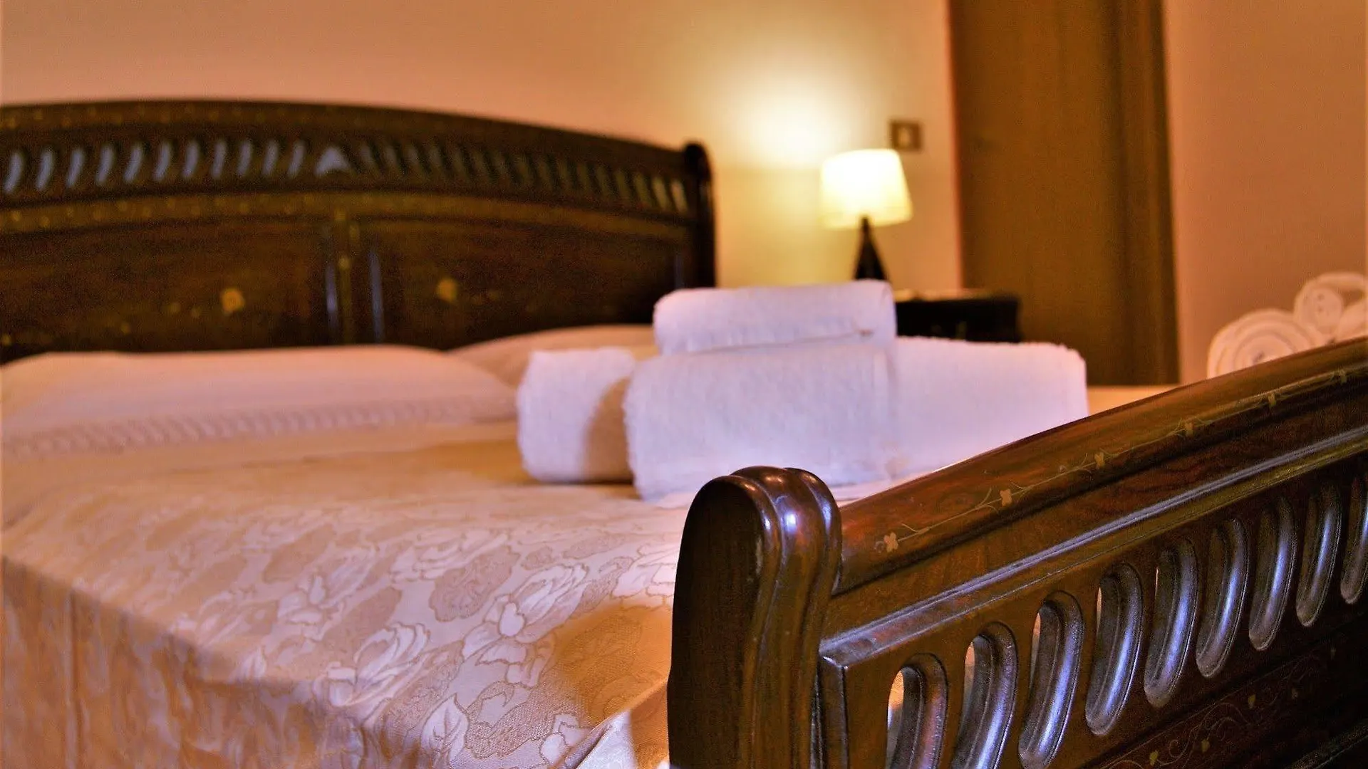 Oleaster - Rooms & Apartments Bolognetta Bed & Breakfast